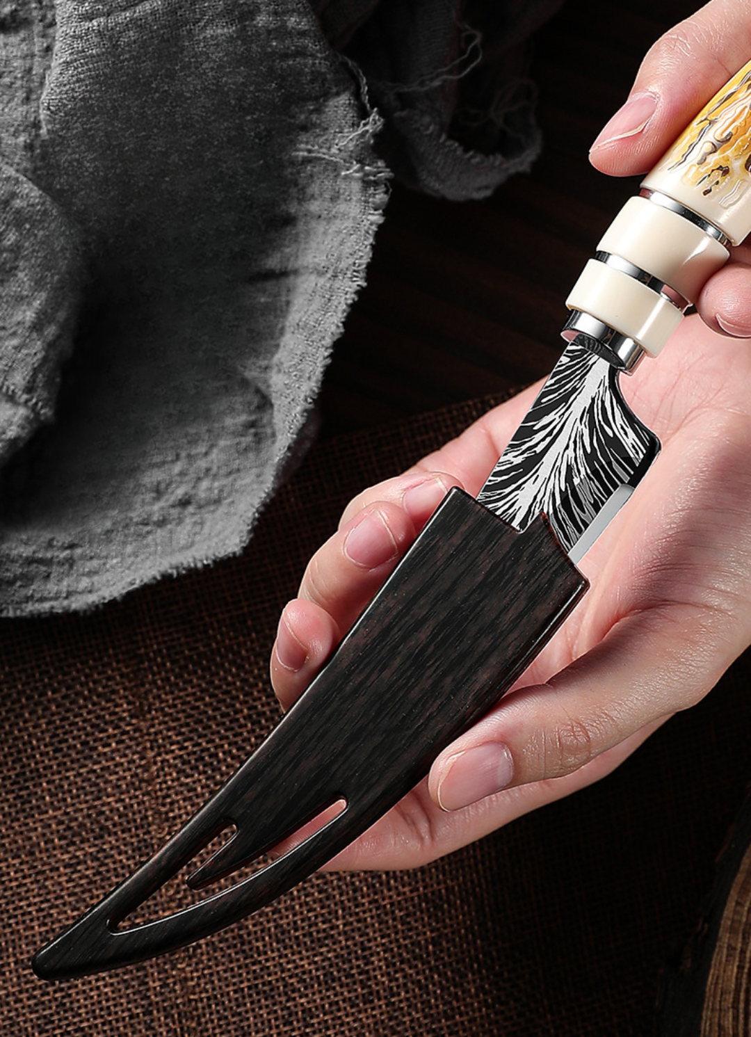 Coltello Disossatore Curvo