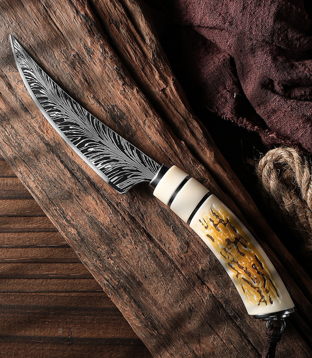 Coltello Disossatore Curvo