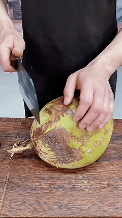 (Offerta speciale: -30%)  Un coltello versatile che taglia praticamente di tutto!